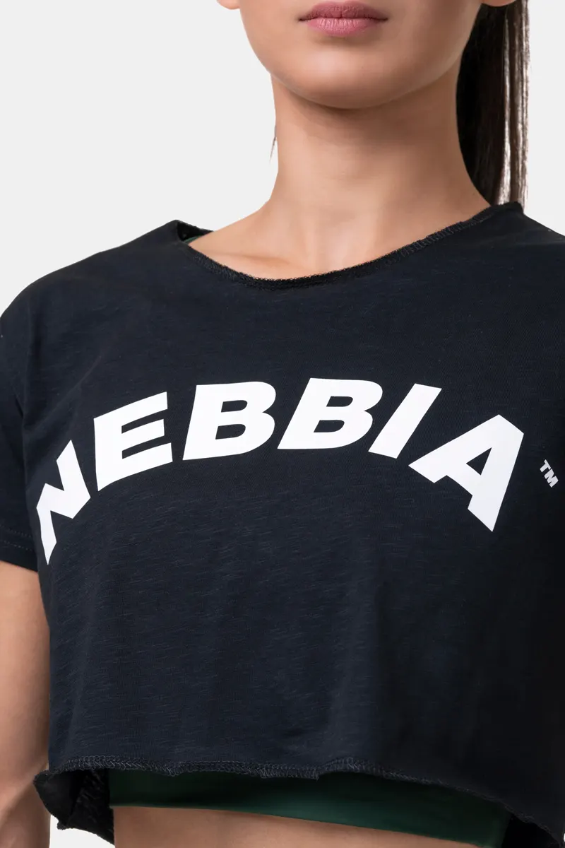 Nebbia Loose Fit & Sporty Crop Top S Topper