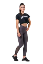 Nebbia Loose Fit & Sporty Crop Top S Topper