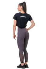 Nebbia Loose Fit & Sporty Crop Top S Topper