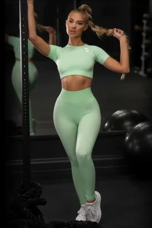 Sporty Seamless Solid Set Light Green - L Topper